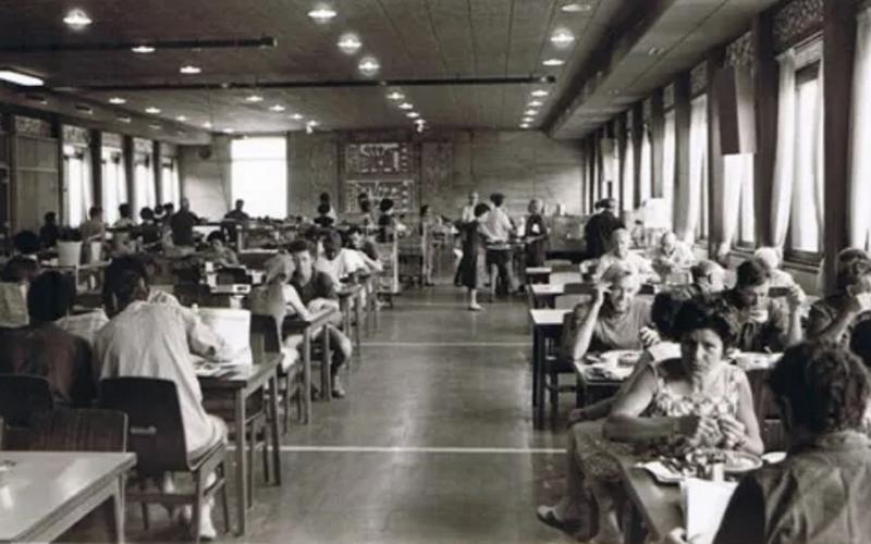 חדר האוכל בקיבוץ הזורע בשנת 1979. צילום: מאיר נהב, ארכיון הזורע